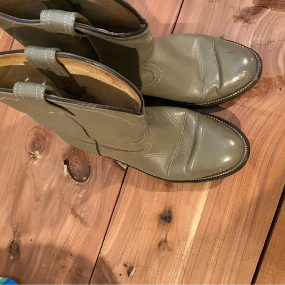 8 VINTAGE COWBOY BOOTS Womens,vintage gray boots,vintage western boots womens - Picture 5 of 7